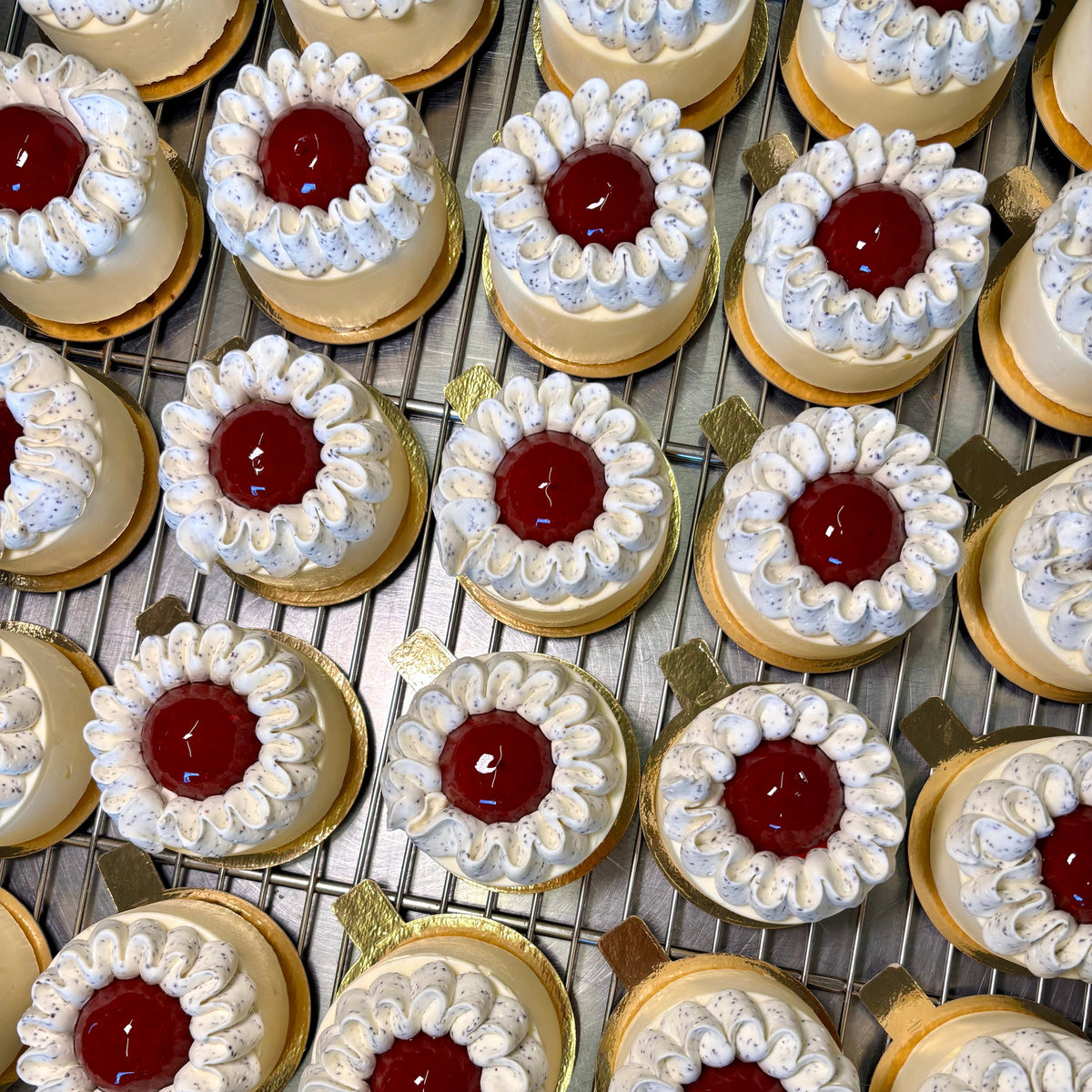 Mohn-Topfen-Himbeer Dessert